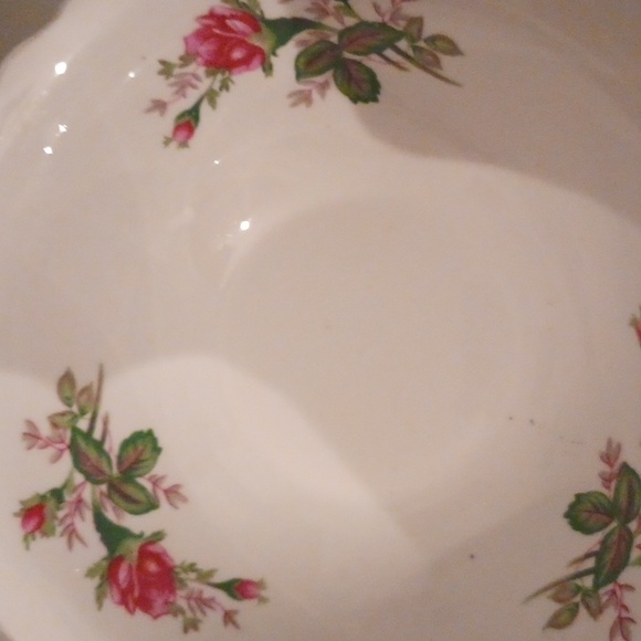 NWOT (Allied Design exquisite set of 4 Bowls_silver trim beautiful flora pattern - Picture 3 of 4